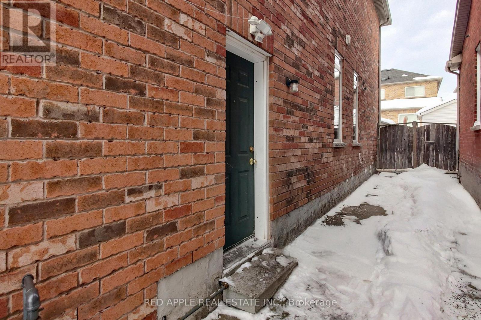 Bsmt - 50 Pergola Way, Brampton (Bram West), Ontario  L6Y 5N1 - Photo 2 - W12778198