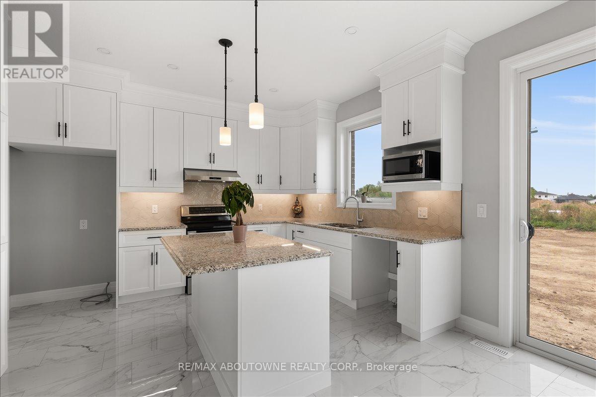 21 Sycamore Drive N, Tillsonburg, Ontario  N4G 5R9 - Photo 15 - X12778204