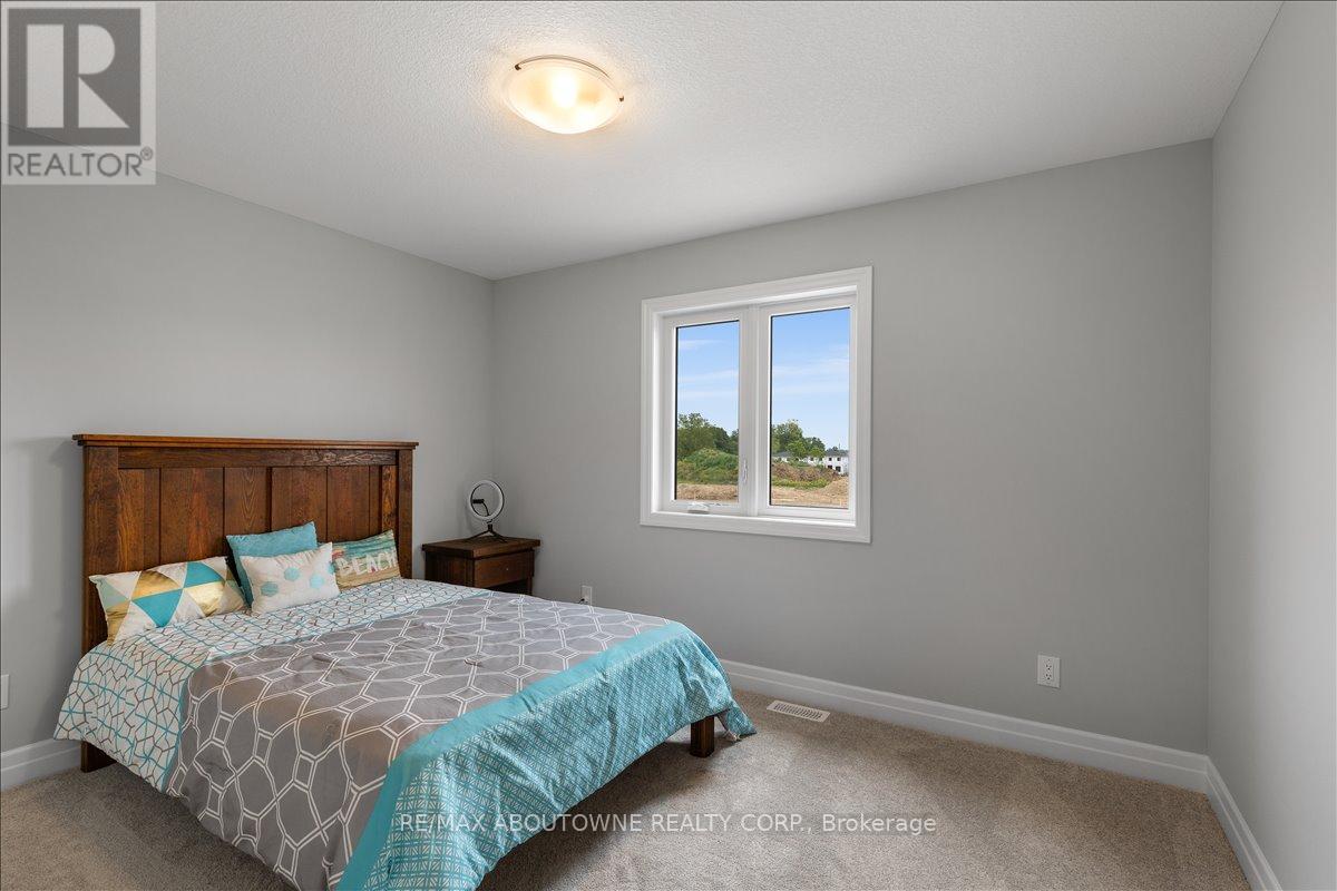 21 Sycamore Drive N, Tillsonburg, Ontario  N4G 5R9 - Photo 24 - X12778204