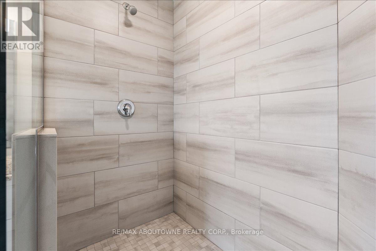 21 Sycamore Drive N, Tillsonburg, Ontario  N4G 5R9 - Photo 31 - X12778204