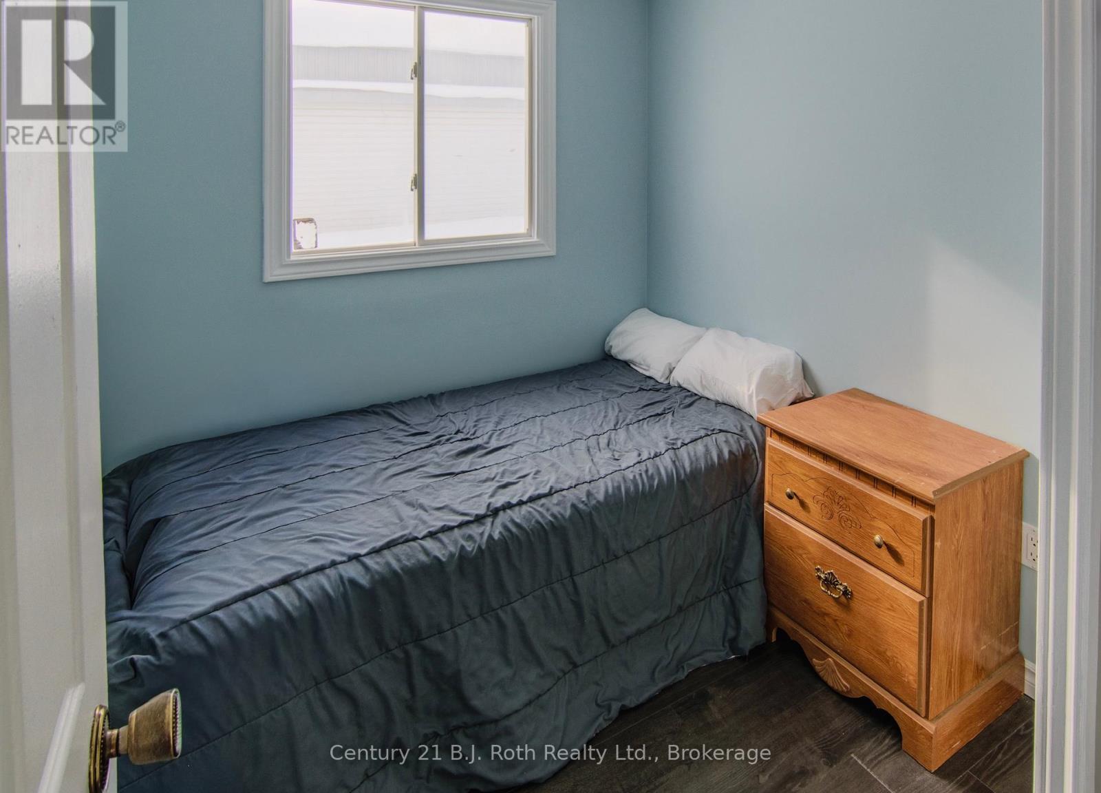 309 Keady Lane, Georgian Bluffs, Ontario  N0H 2N0 - Photo 10 - X12778230