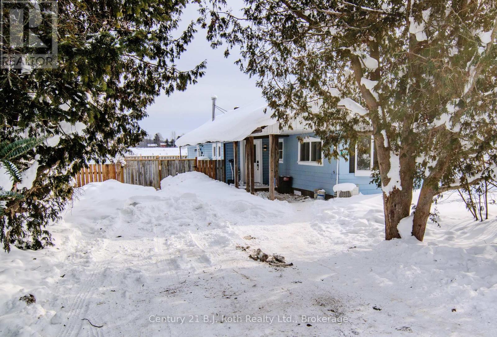 309 Keady Lane, Georgian Bluffs, Ontario  N0H 2N0 - Photo 2 - X12778230