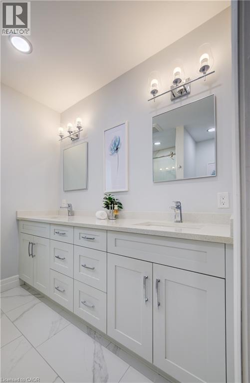 439 Northlake Drive, Waterloo, Ontario  N2V 1Y6 - Photo 10 - 40802474