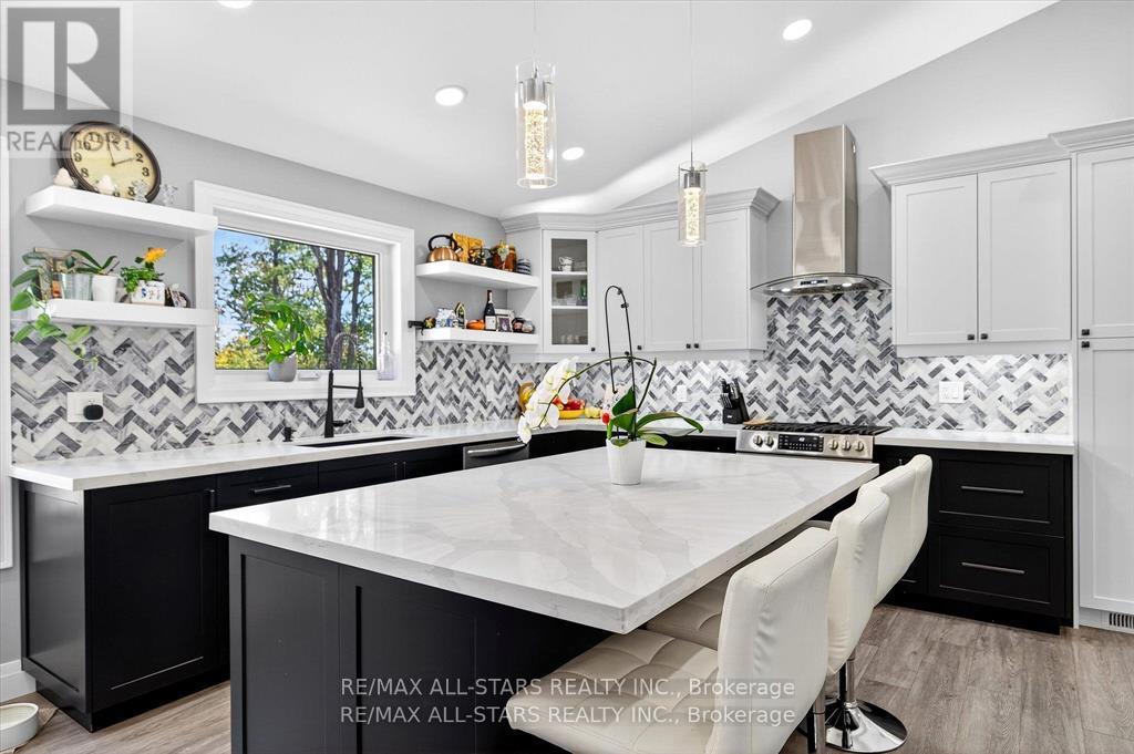 9 Lytle Lane, Kawartha Lakes (Bexley), Ontario  K0M 2B0 - Photo 8 - X12778226