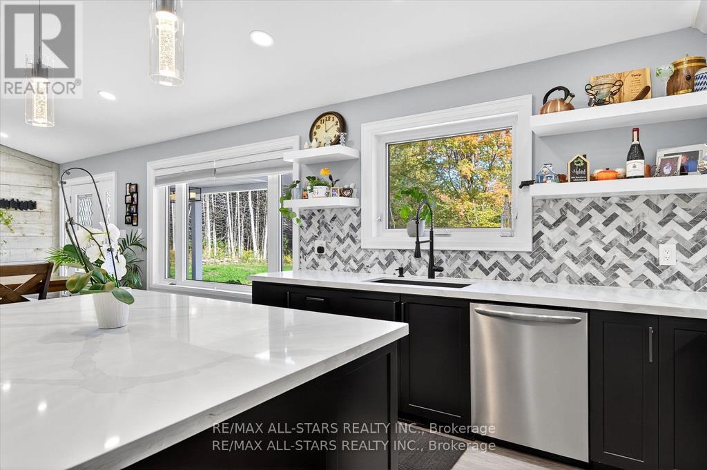 9 Lytle Lane, Kawartha Lakes (Bexley), Ontario  K0M 2B0 - Photo 9 - X12778226