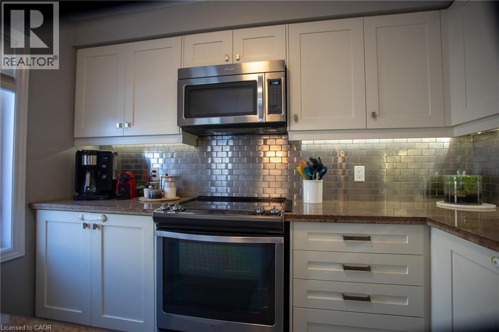 18 England Terrace, Stoney Creek, Ontario  L8J 0G4 - Photo 9 - 40802555