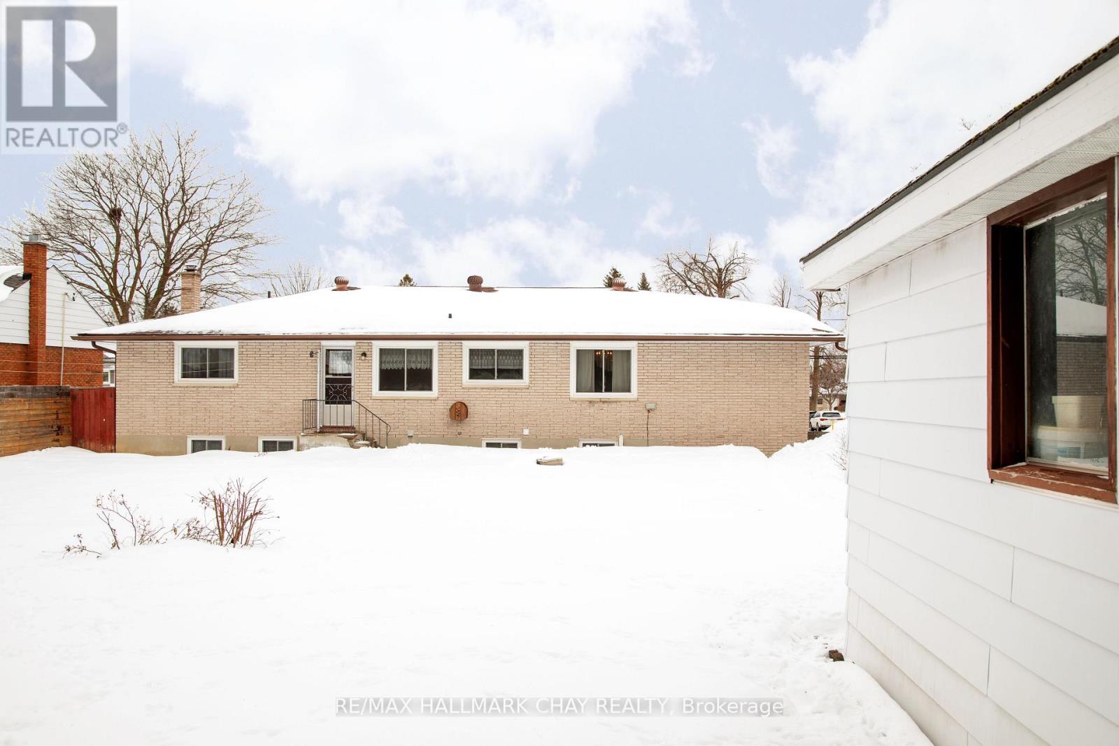 19 Steel Street, Barrie, Ontario  L4M 2E6 - Photo 40 - S12778224