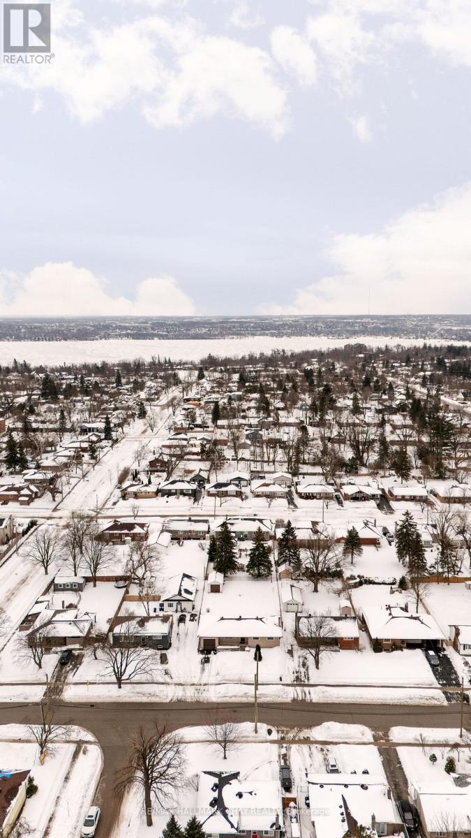 19 Steel Street, Barrie, Ontario  L4M 2E6 - Photo 46 - S12778224