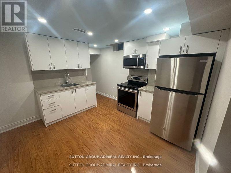 Basement - 185 Red Maple Road, Richmond Hill, Ontario  L4B 4S6 - Photo 6 - N12777282