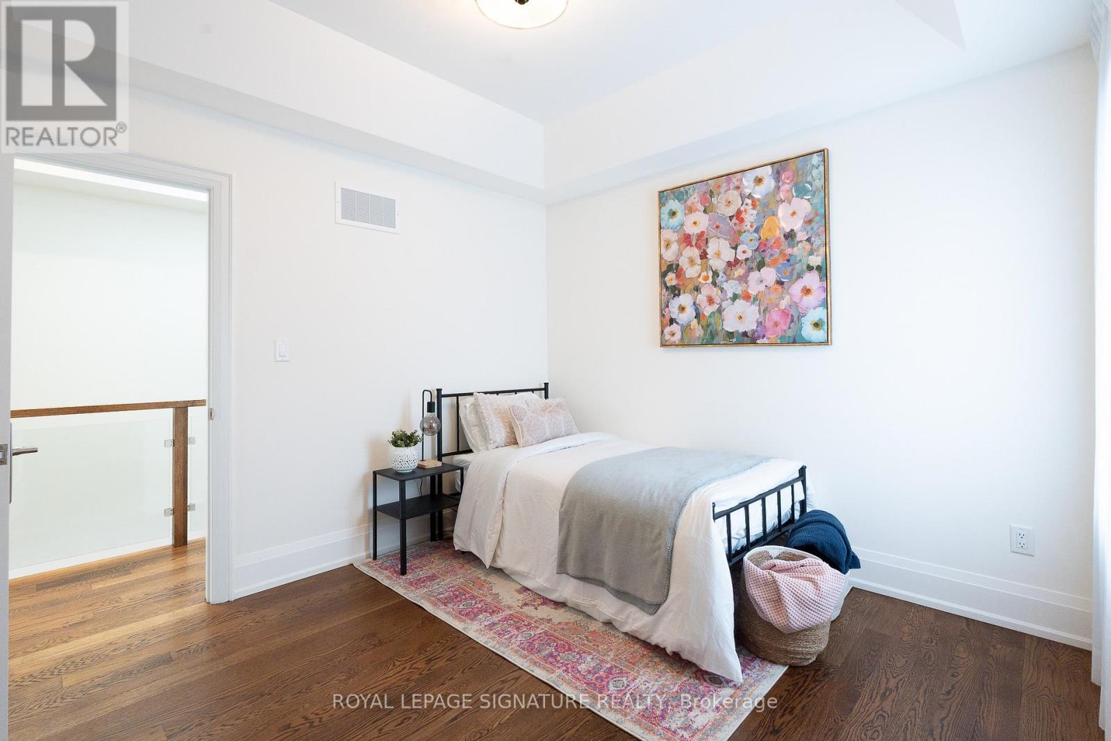 119b Hillside Avenue, Toronto, Ontario  M8V 1T3 - Photo 28 - W12740934