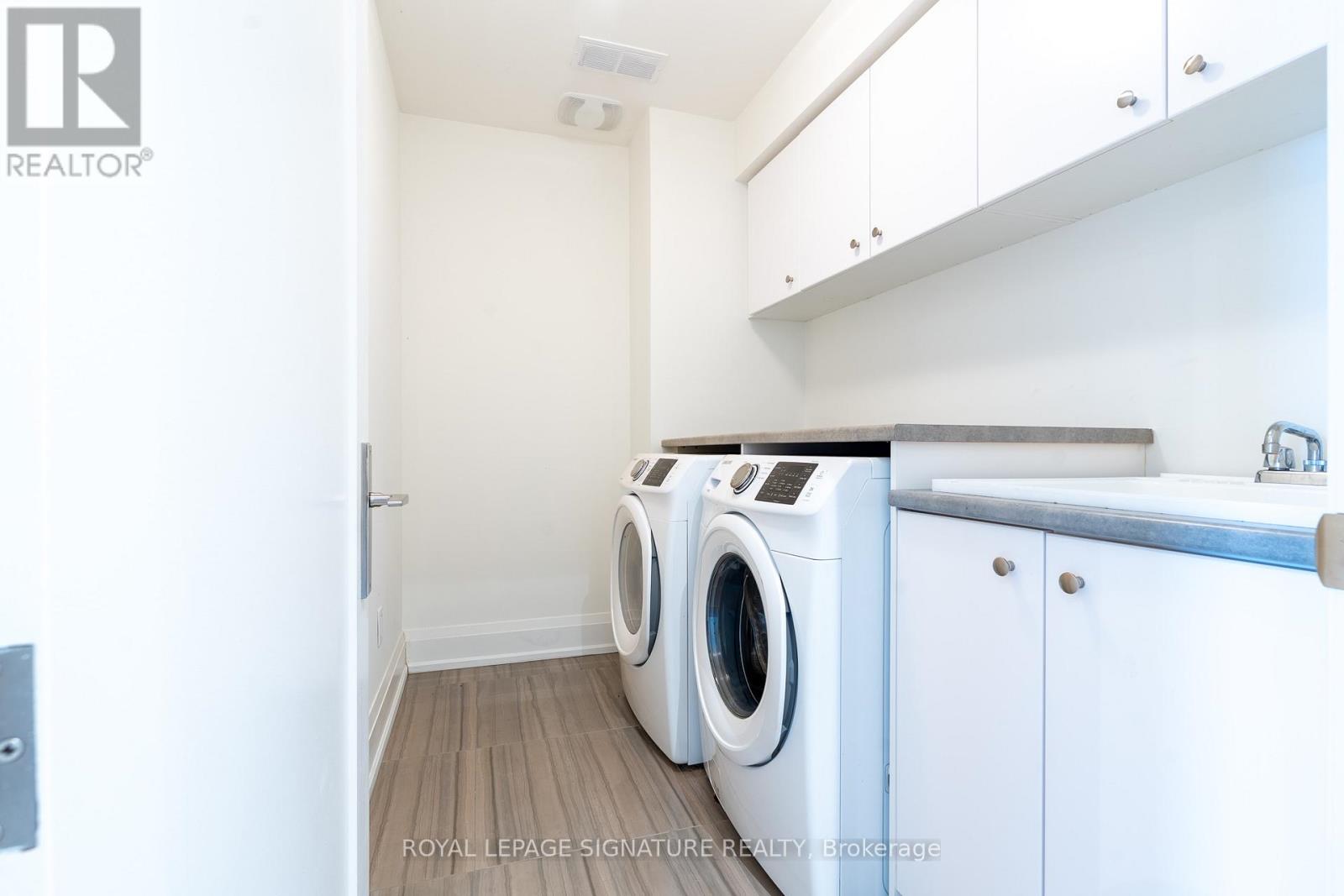 119b Hillside Avenue, Toronto, Ontario  M8V 1T3 - Photo 36 - W12740934