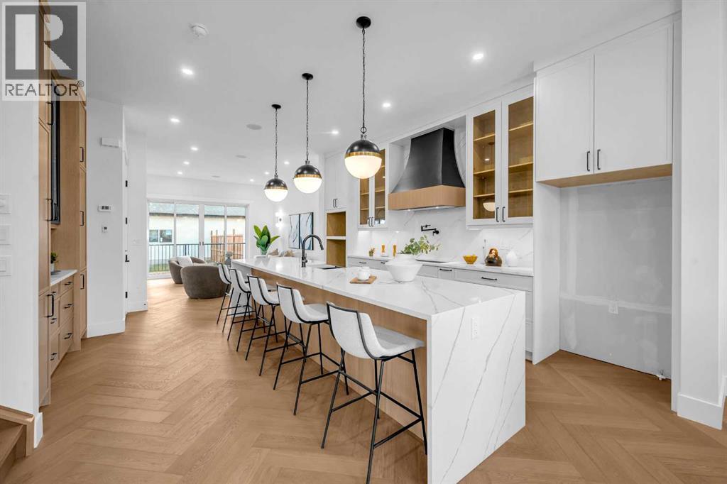 2020 22 Avenue Nw, Calgary, Alberta  T2M 1M9 - Photo 11 - A2261556