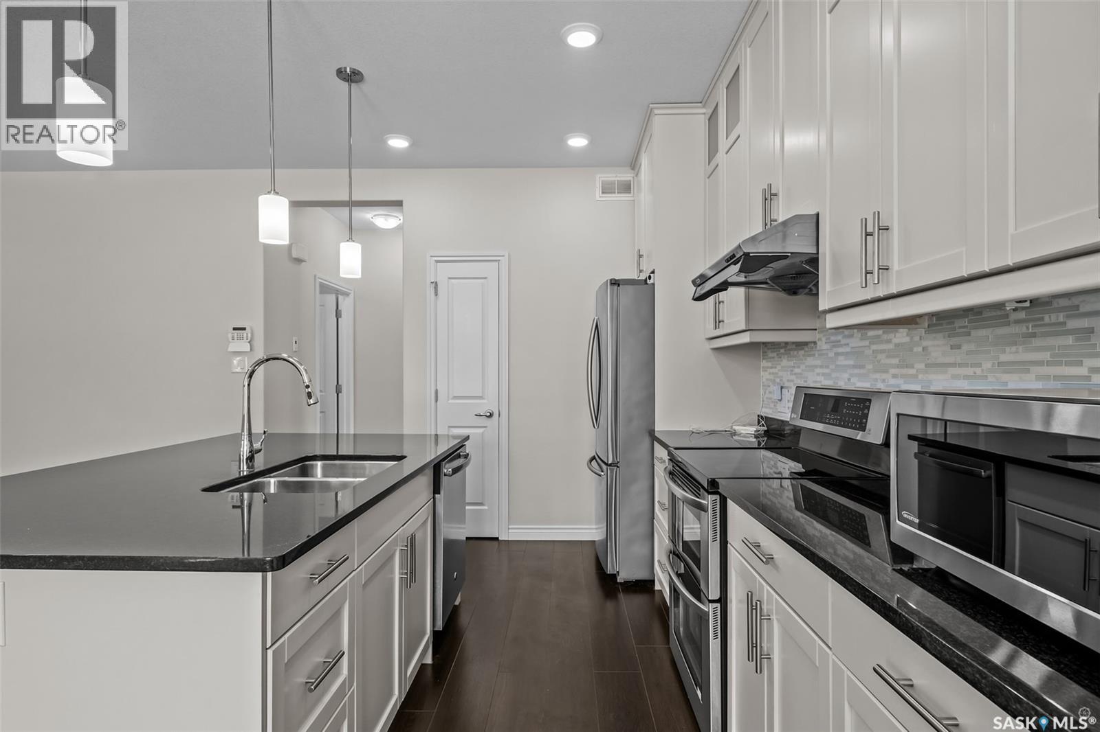 2944 Lakeview Drive, Prince Albert, Saskatchewan  S6W 0A4 - Photo 10 - SK028319