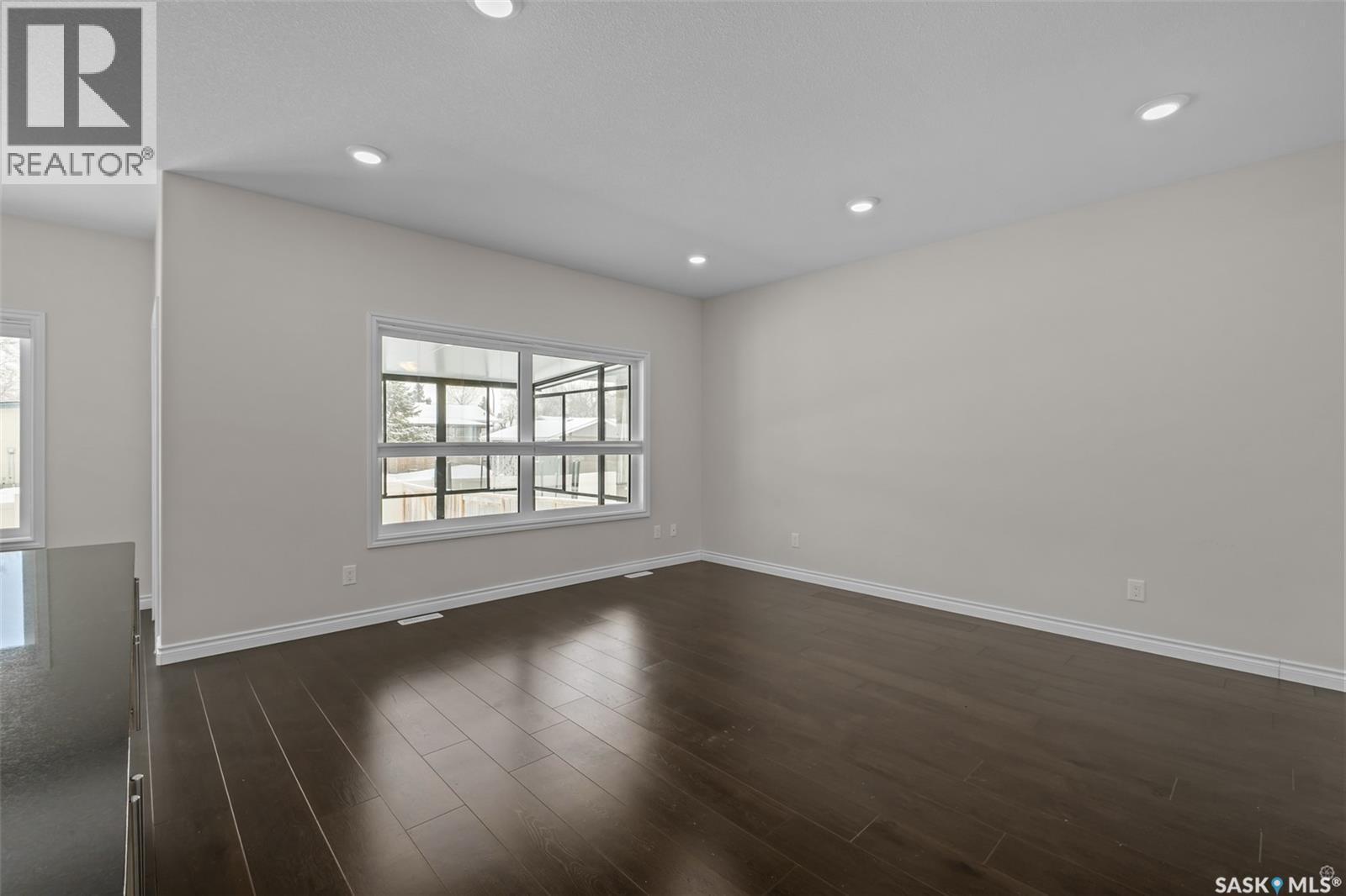 2944 Lakeview Drive, Prince Albert, Saskatchewan  S6W 0A4 - Photo 15 - SK028319