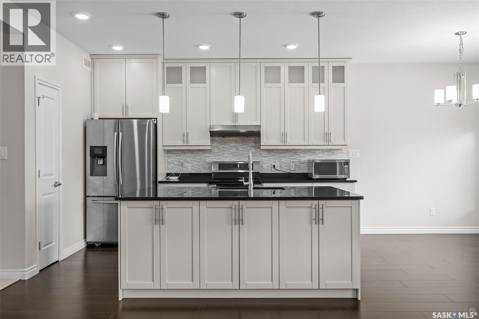 2944 Lakeview Drive, Prince Albert, Saskatchewan  S6W 0A4 - Photo 6 - SK028319