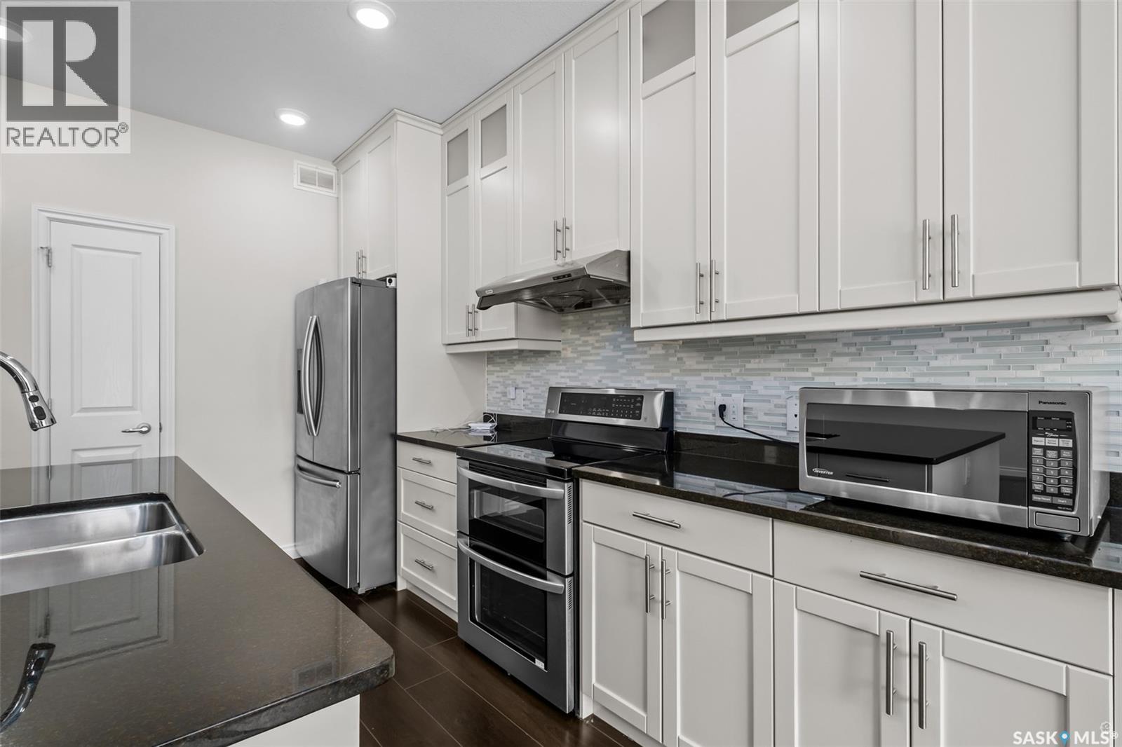 2944 Lakeview Drive, Prince Albert, Saskatchewan  S6W 0A4 - Photo 9 - SK028319