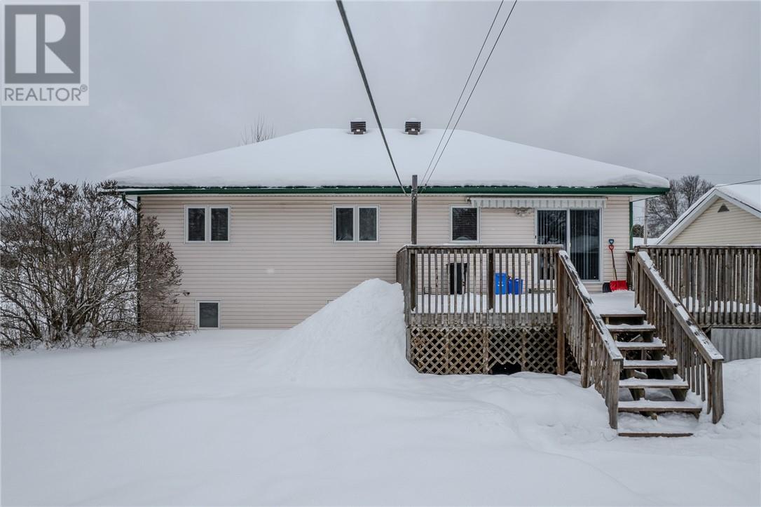 271 Adelaide Street, Espanola, Ontario  P5E 1H3 - Photo 4 - 2126407