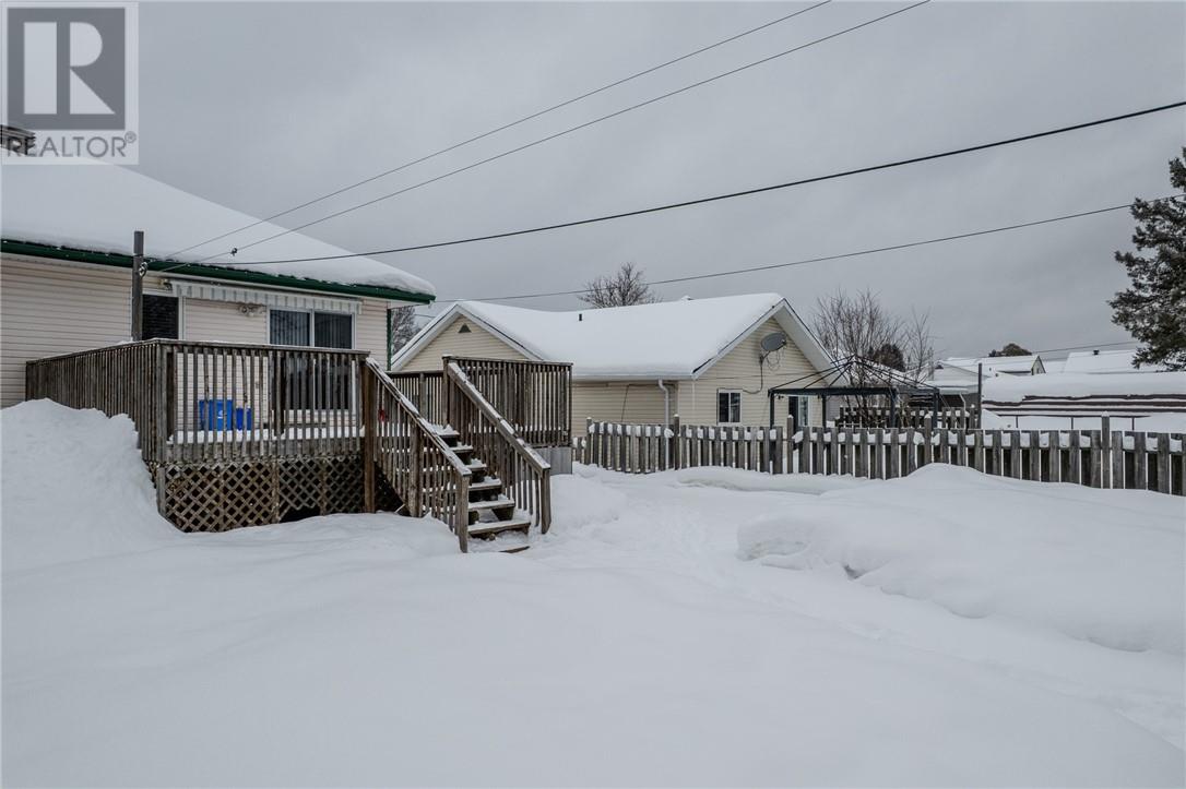 271 Adelaide Street, Espanola, Ontario  P5E 1H3 - Photo 5 - 2126407
