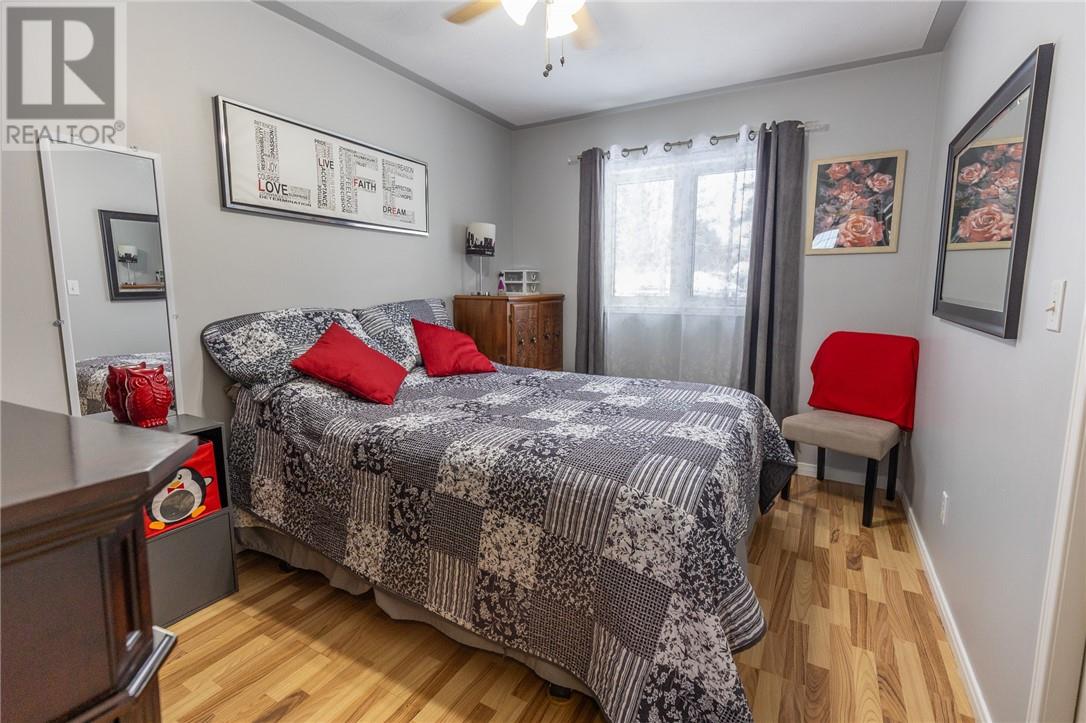 271 Adelaide Street, Espanola, Ontario  P5E 1H3 - Photo 13 - 2126406