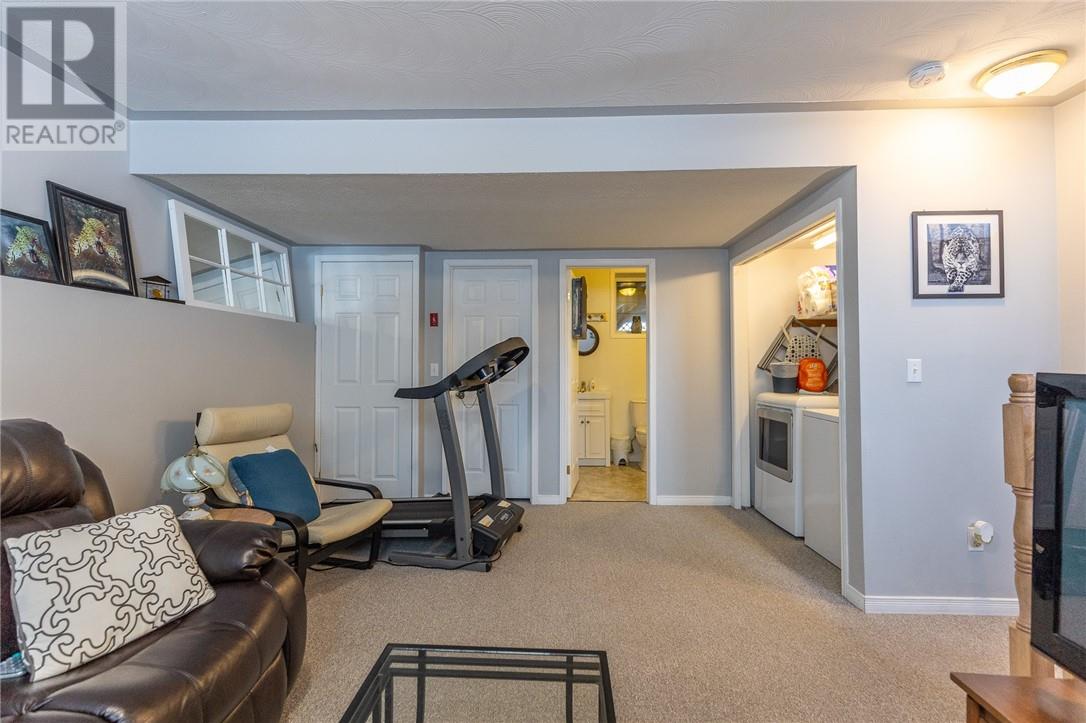 271 Adelaide Street, Espanola, Ontario  P5E 1H3 - Photo 21 - 2126406