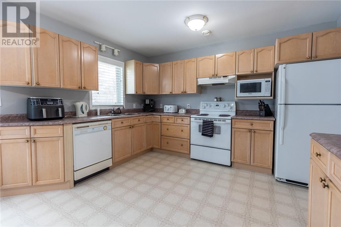 271 Adelaide Street, Espanola, Ontario  P5E 1H3 - Photo 6 - 2126406