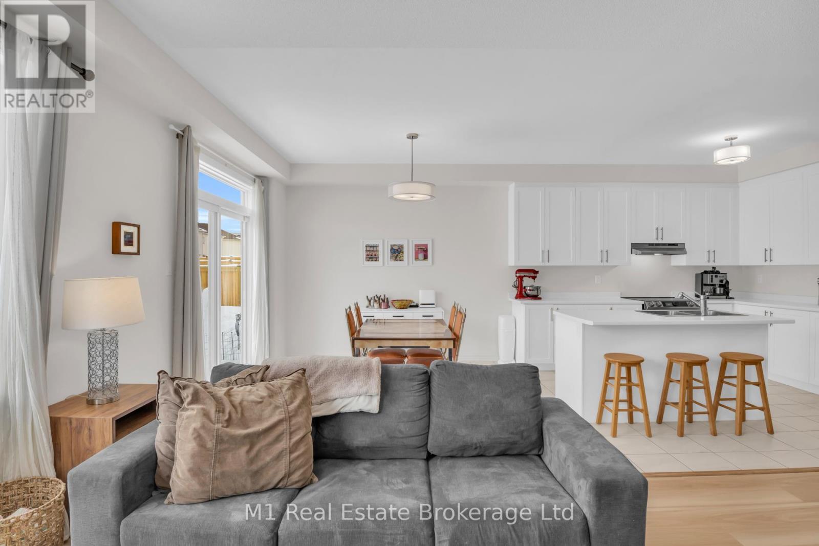 39 Spicer Street, Centre Wellington, Ontario  N1M 0H7 - Photo 8 - X12778262