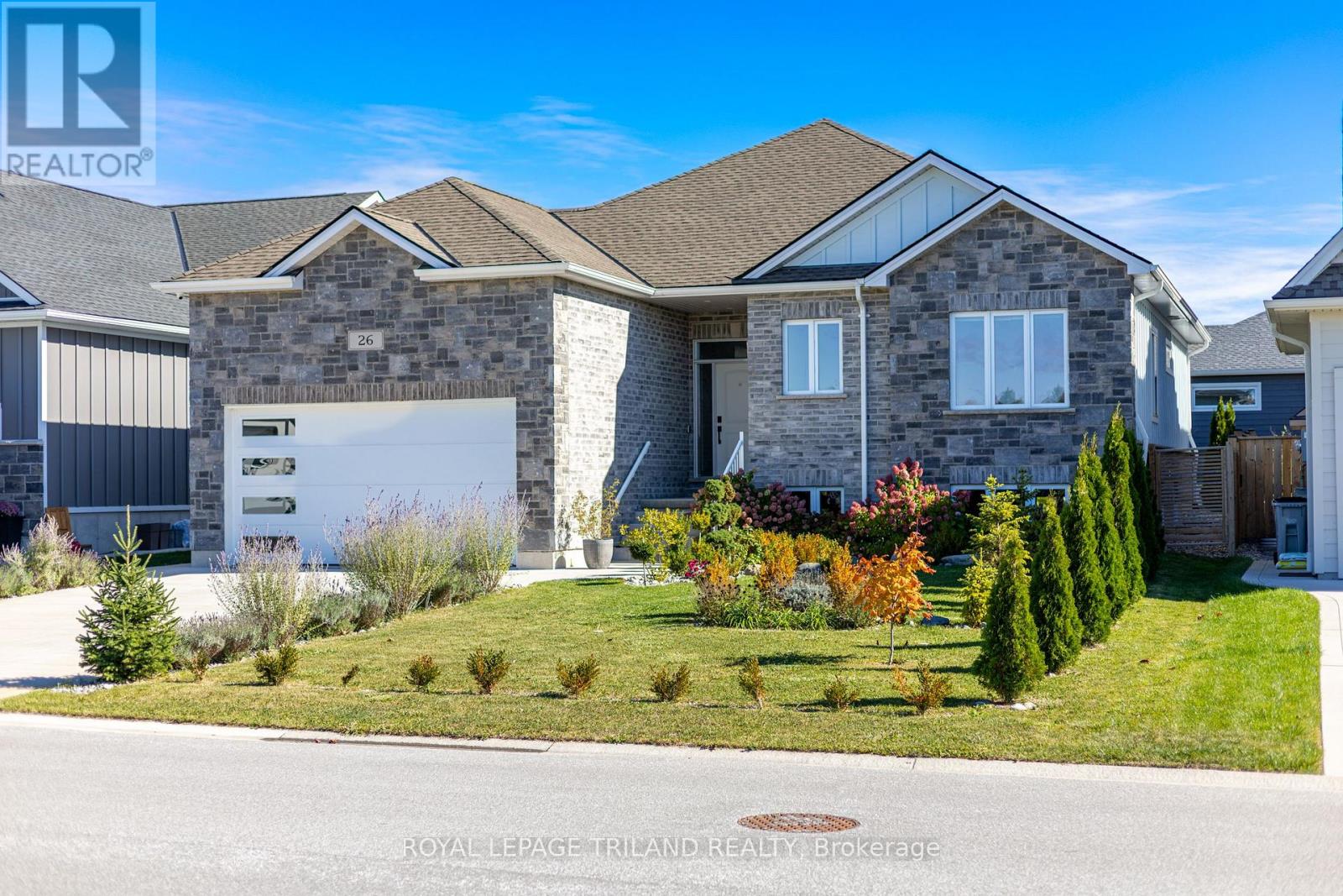26 Tattersall Lane, Lambton Shores, Ontario  N0M 1T0 - Photo 1 - X12778318