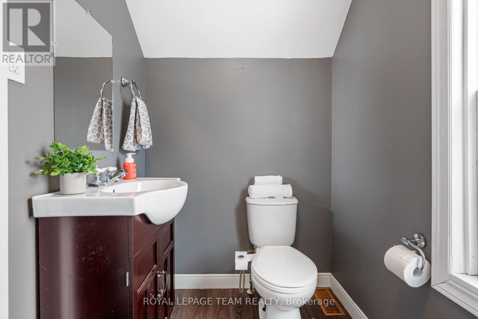 2154 Dundas Street N, Edwardsburgh/cardinal, Ontario  K0E 1E0 - Photo 21 - X12778250