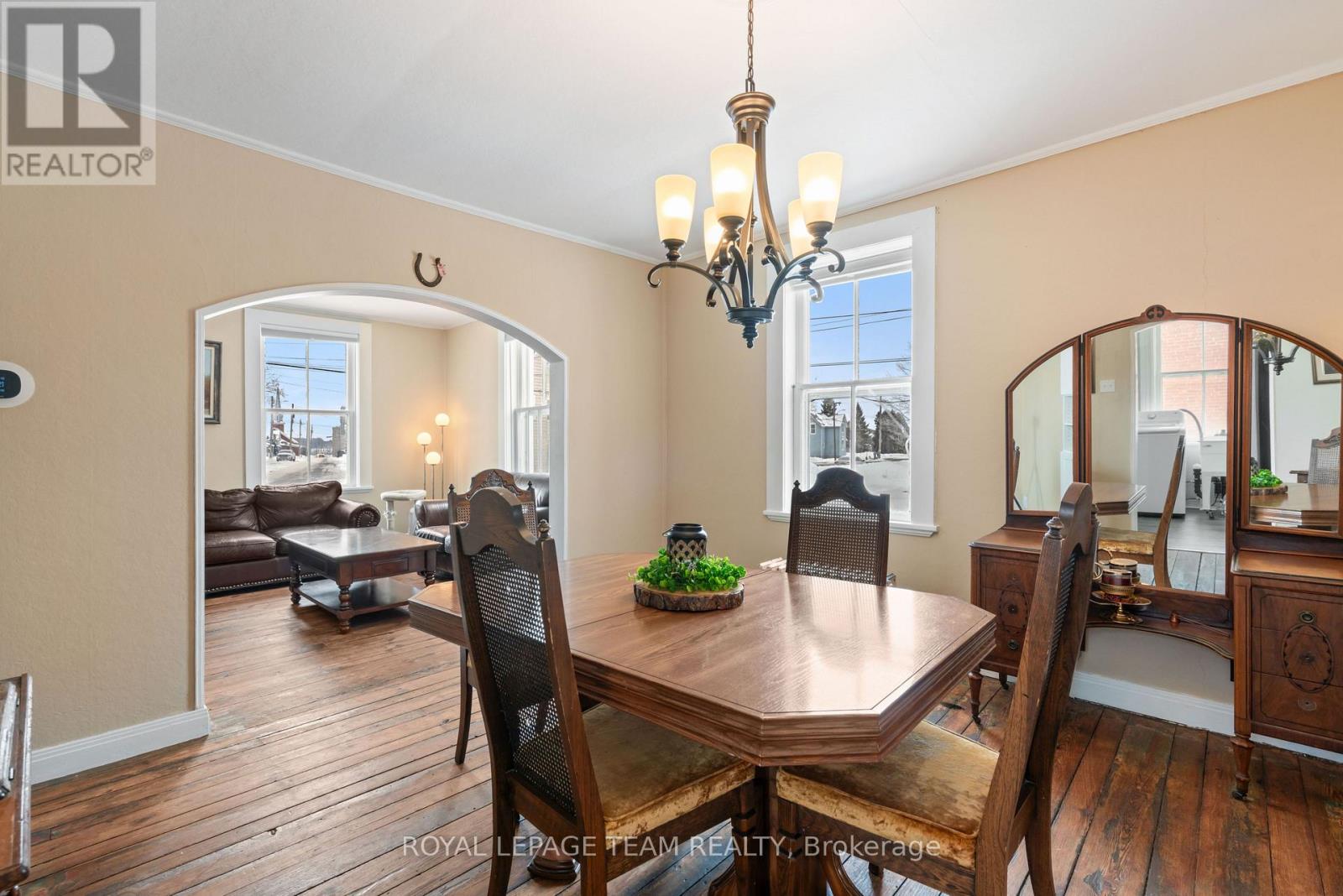 2154 Dundas Street N, Edwardsburgh/cardinal, Ontario  K0E 1E0 - Photo 8 - X12778250