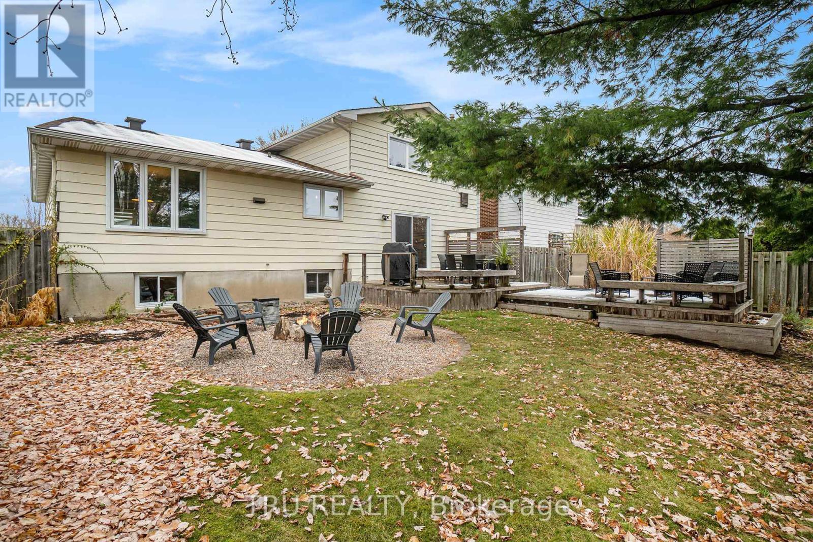 1719 Meadowview Crescent N, Ottawa, Ontario  K1C 1T9 - Photo 33 - X12778252