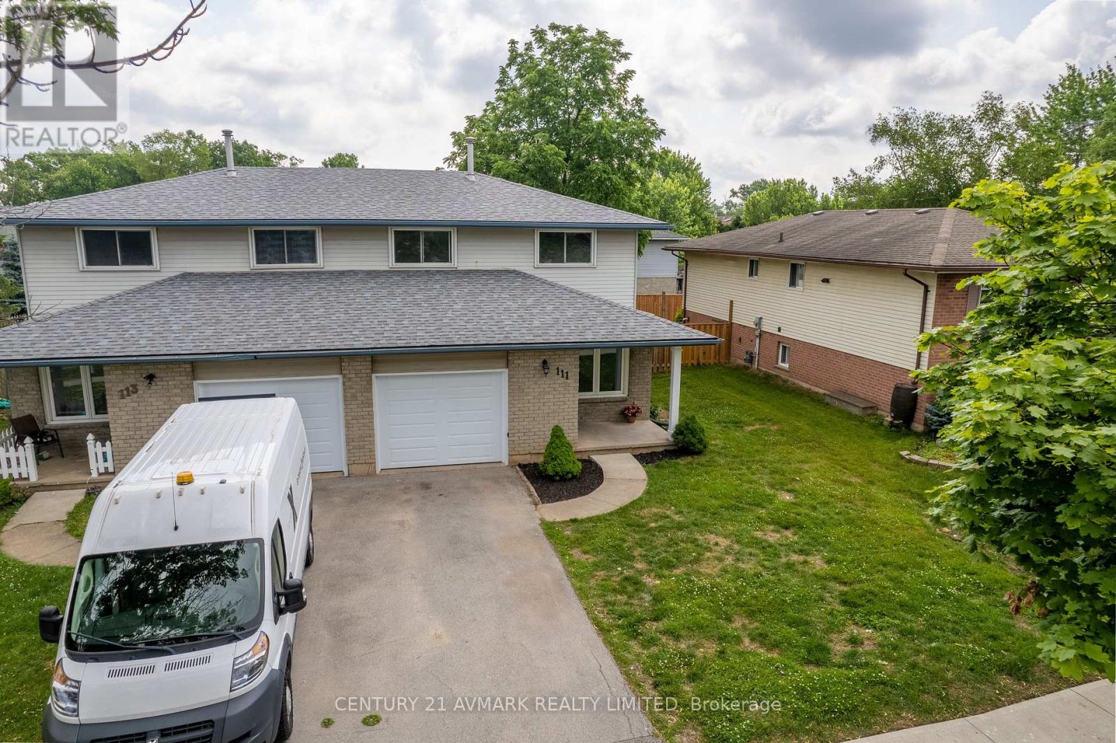 111 Northgate Drive, Welland (N. Welland), Ontario  L3C 5Y3 - Photo 2 - X12778312