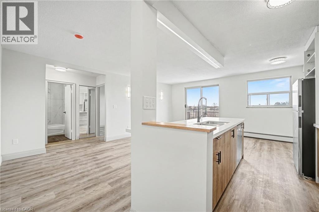 41 Sutherland Street W Unit# 419, Caledonia, Ontario  N3W 1L1 - Photo 4 - 40803994