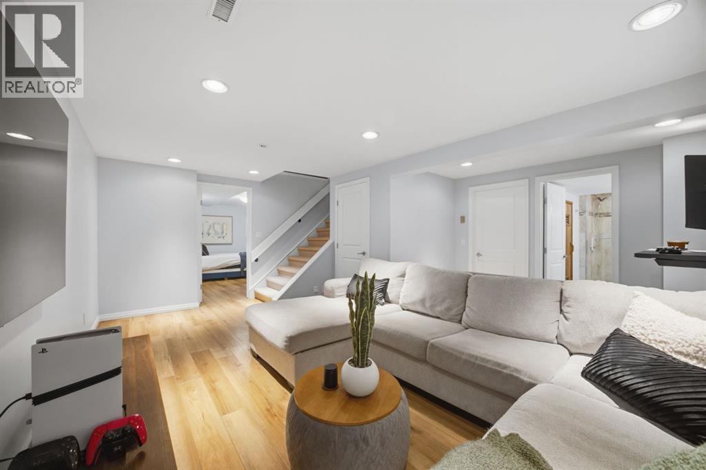 3 Stranraer Place Sw, Calgary, Alberta  T3H 1H5 - Photo 40 - A2283759