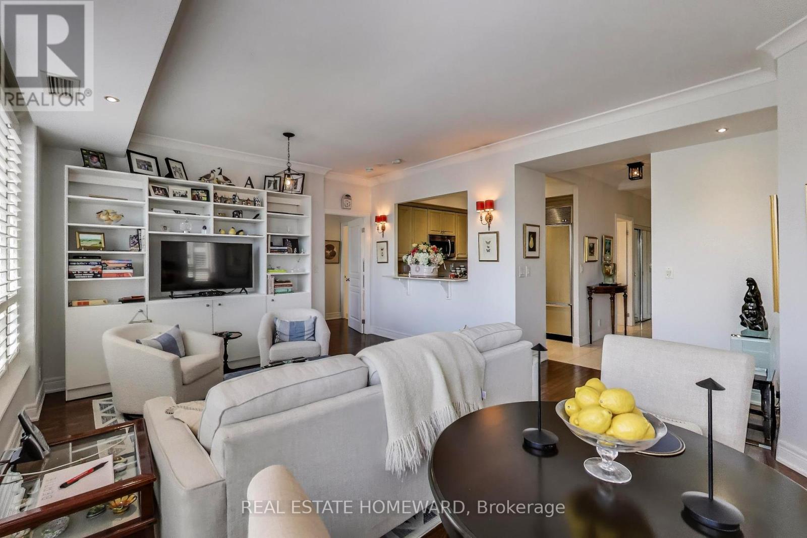 403 - 2 Roxborough Street E, Toronto, Ontario  M4W 3V7 - Photo 5 - C12778254