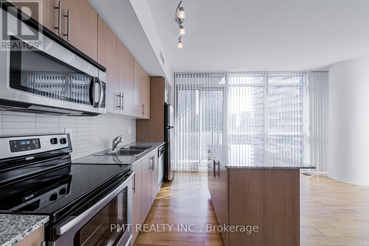 1707 - 55 Bremner Boulevard, Toronto, Ontario  M5J 0A6 - Photo 11 - C12778272