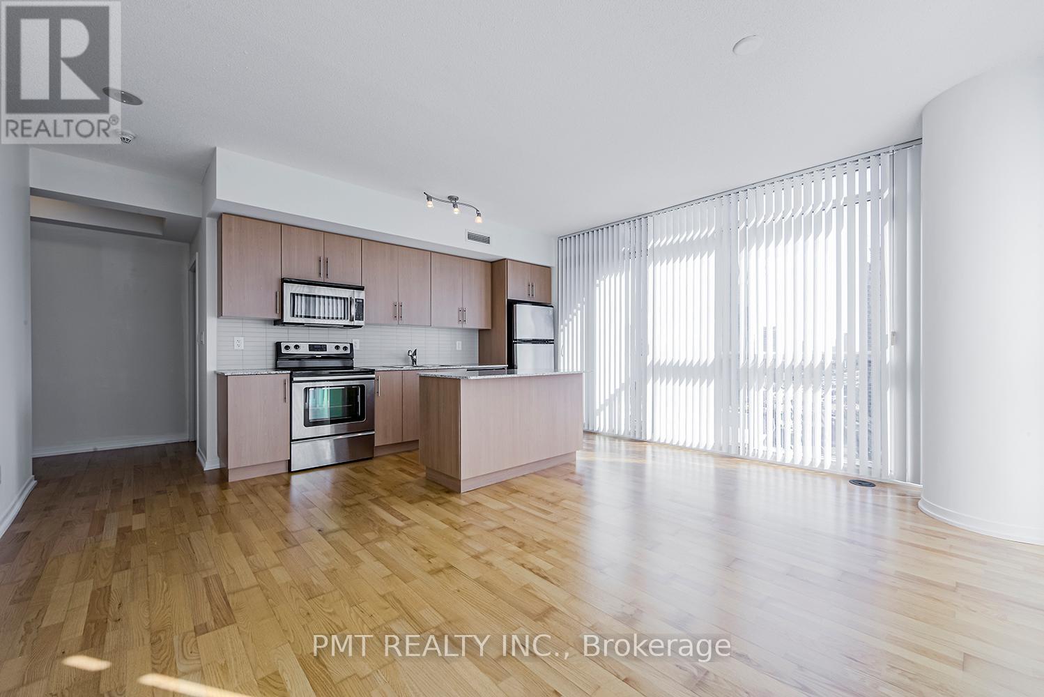 1707 - 55 Bremner Boulevard, Toronto, Ontario  M5J 0A6 - Photo 3 - C12778272