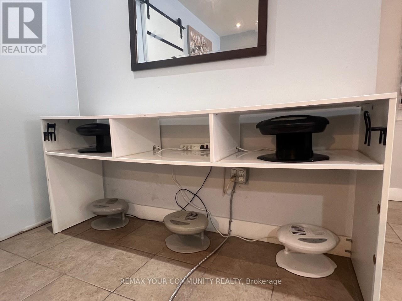 3887 Bathurst Street, Toronto, Ontario  M3H 5V1 - Photo 7 - C12778306