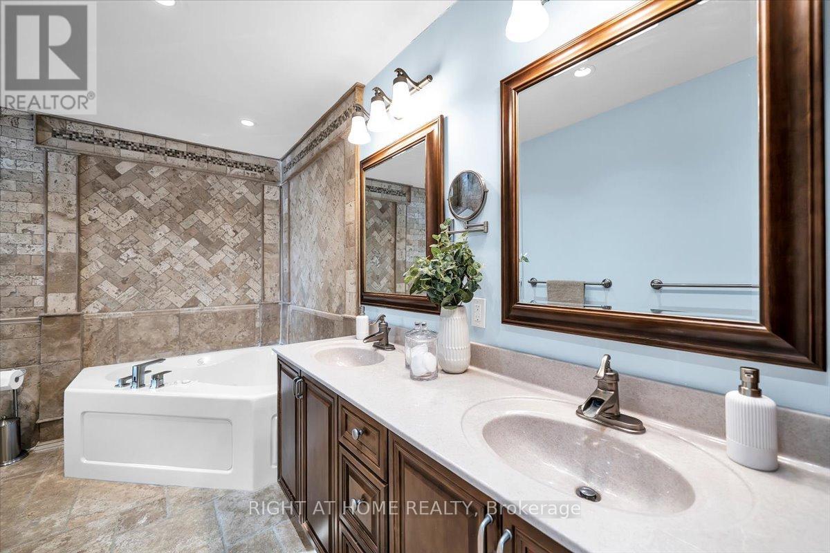 33 Willcocks Crescent, Ajax, Ontario  L1T 3L9 - Photo 36 - E12778292