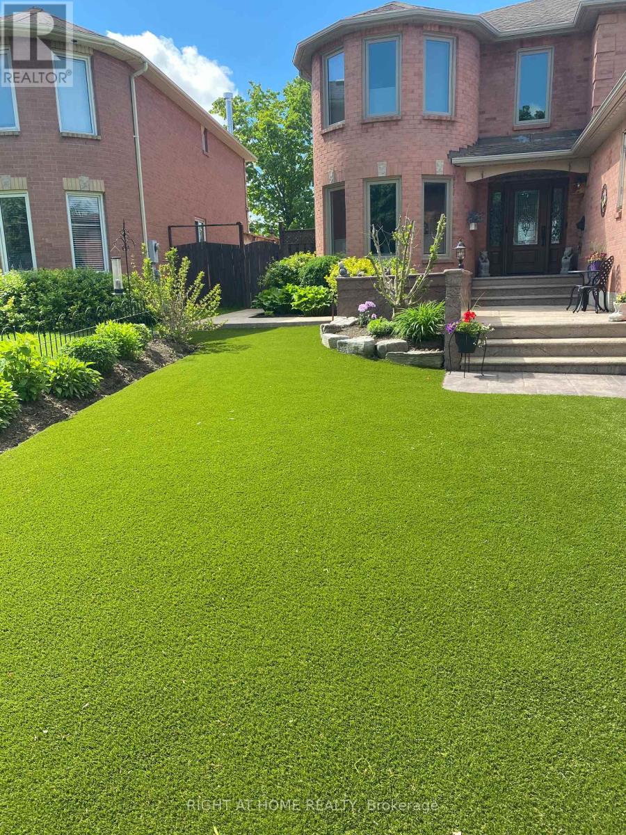 33 Willcocks Crescent, Ajax, Ontario  L1T 3L9 - Photo 7 - E12778292