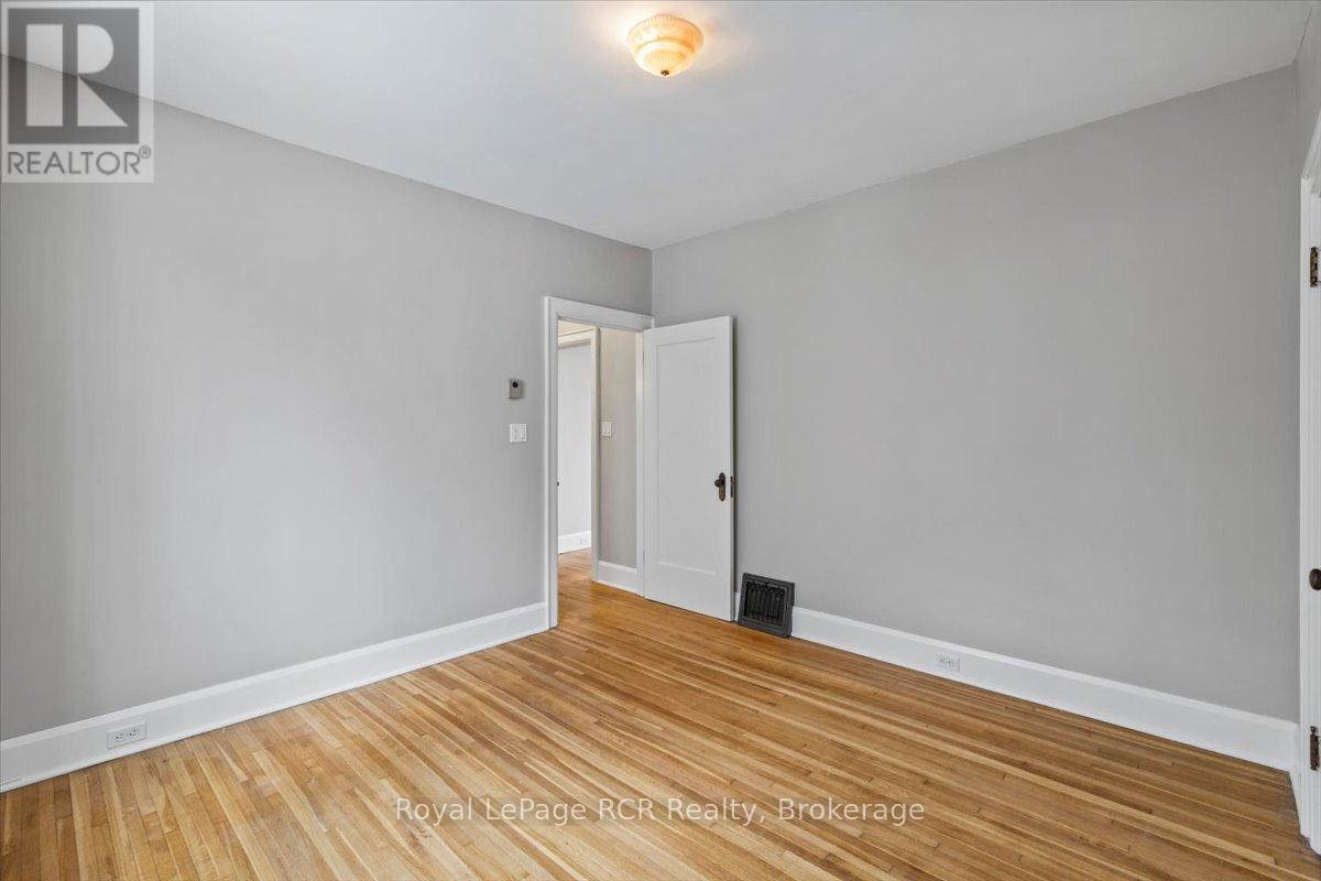 4 Cayley Street, Brockton, Ontario  N0G 2V0 - Photo 19 - X12777496