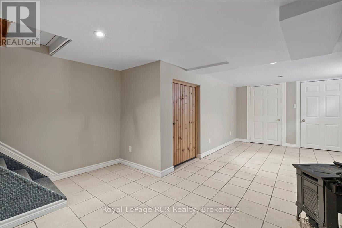 4 Cayley Street, Brockton, Ontario  N0G 2V0 - Photo 23 - X12777496