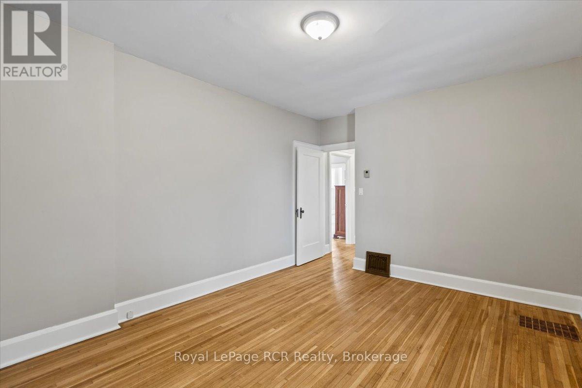 4 Cayley Street, Brockton, Ontario  N0G 2V0 - Photo 16 - X12777496