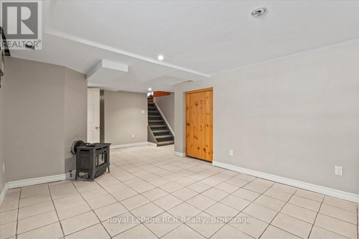 4 Cayley Street, Brockton, Ontario  N0G 2V0 - Photo 22 - X12777496