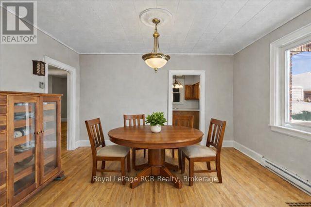 4 Cayley Street, Brockton, Ontario  N0G 2V0 - Photo 8 - X12777496