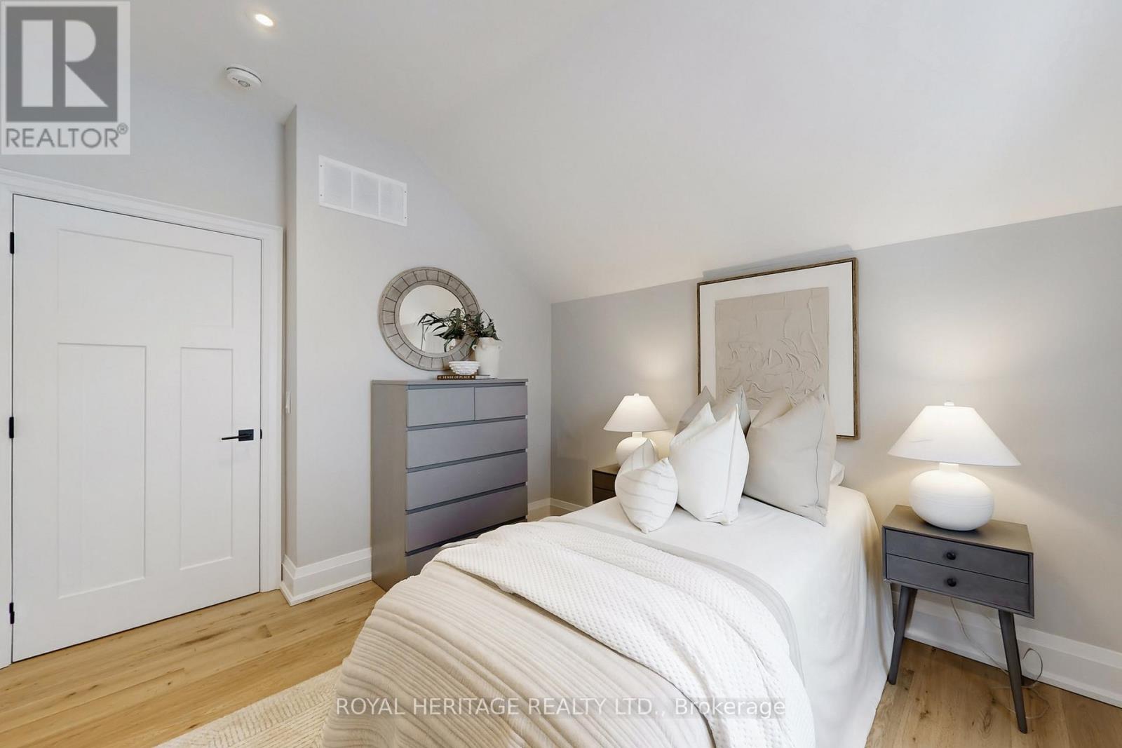 71 North Street, Georgina, Ontario  L0E 1R0 - Photo 28 - N12778242