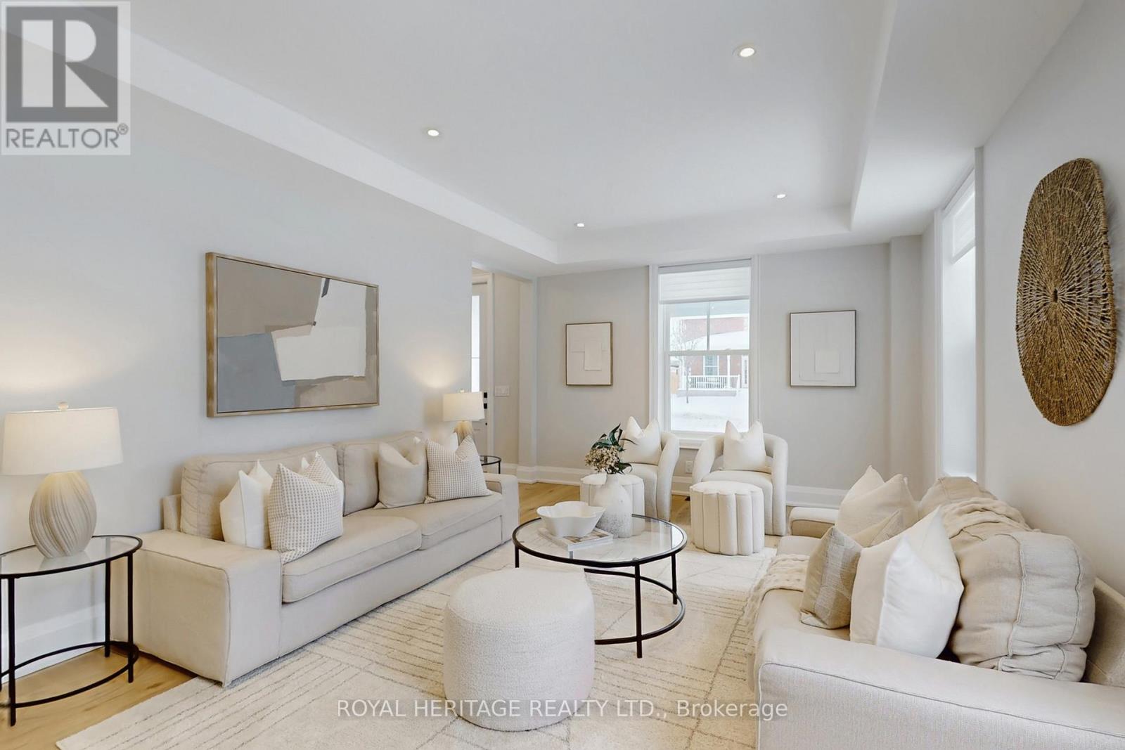 71 North Street, Georgina, Ontario  L0E 1R0 - Photo 5 - N12778242