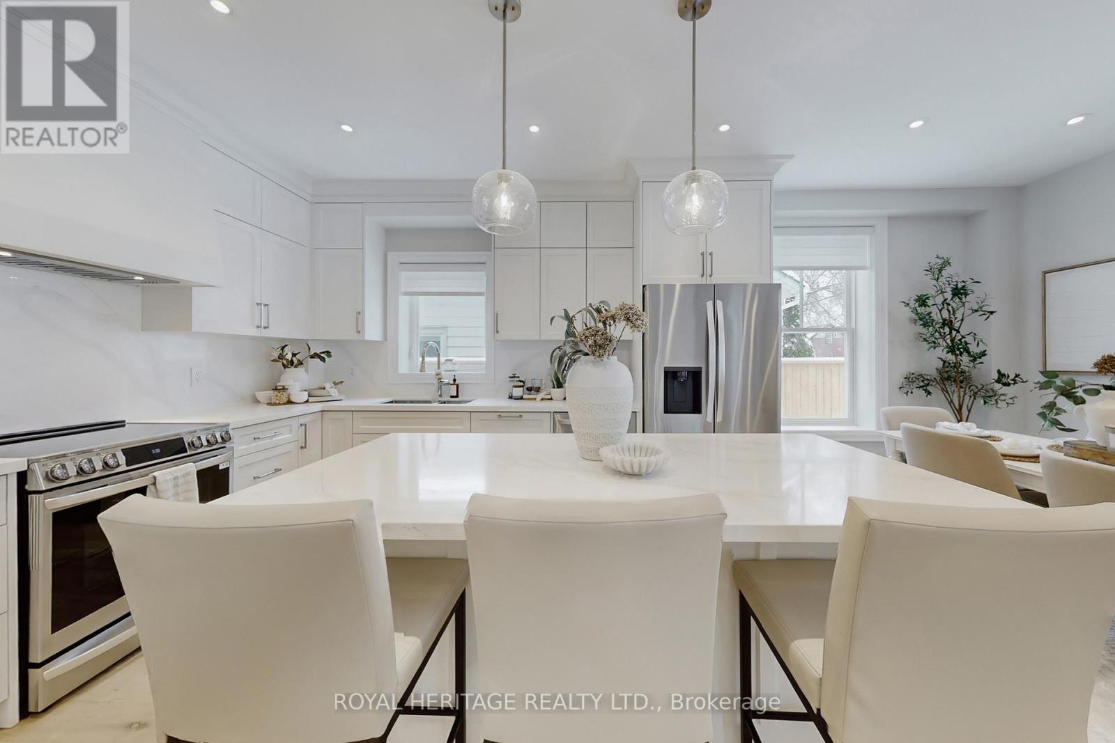 71 North Street, Georgina, Ontario  L0E 1R0 - Photo 9 - N12778242