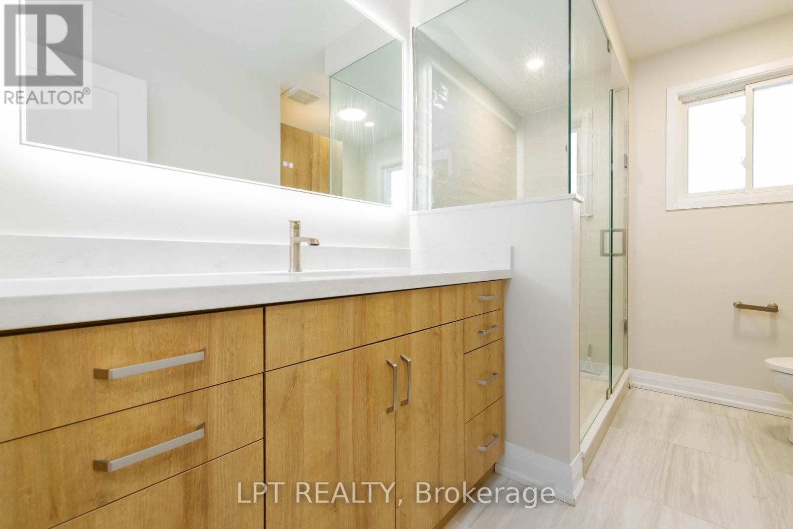 180 Mason Avenue, Bradford West Gwillimbury (Bradford), Ontario  L3Z 1B2 - Photo 13 - N12778260