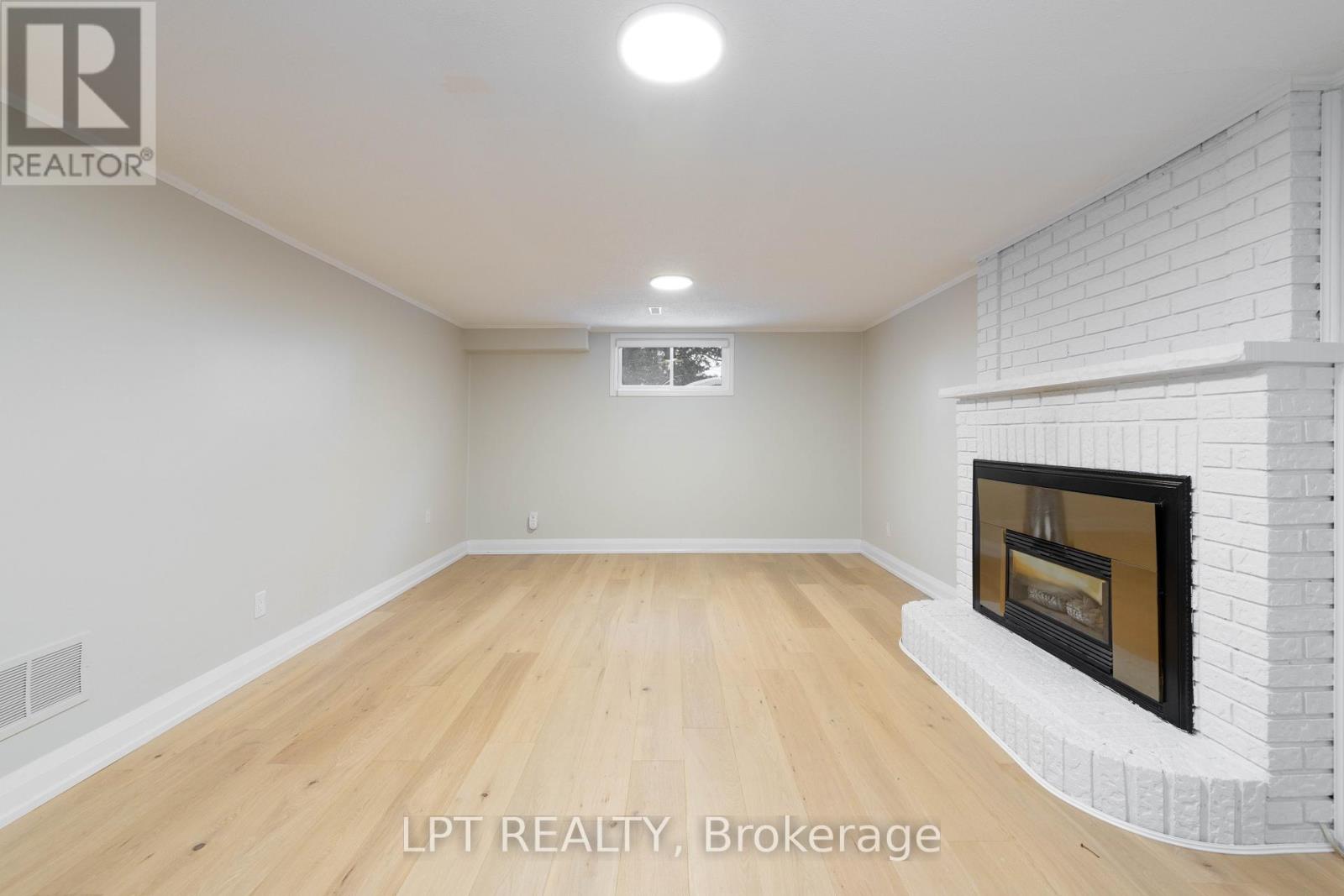 180 Mason Avenue, Bradford West Gwillimbury (Bradford), Ontario  L3Z 1B2 - Photo 25 - N12778260