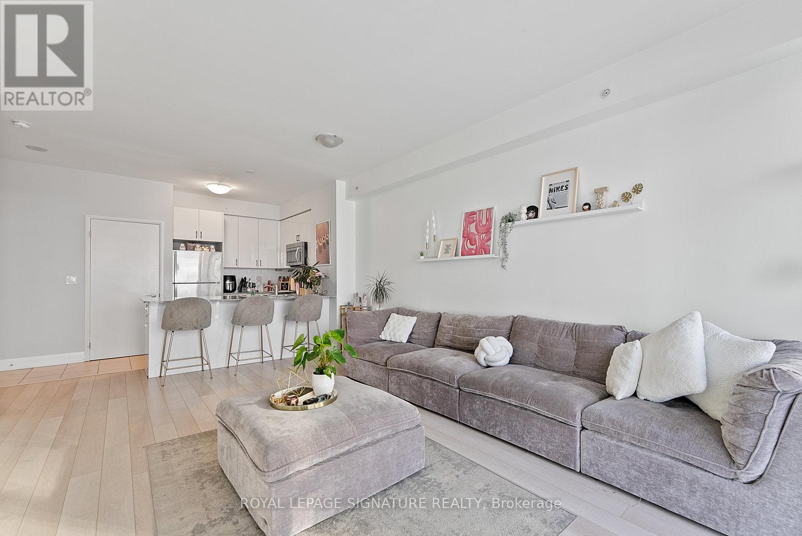 1607 - 2900 Highway 7, Vaughan, Ontario  L4K 0G3 - Photo 12 - N12778300